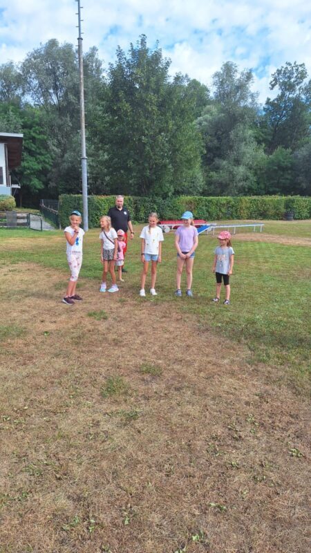 Ferienspaß der Gemeinde Schwanenstadt 2026 in der Hundeschule – Foto 17